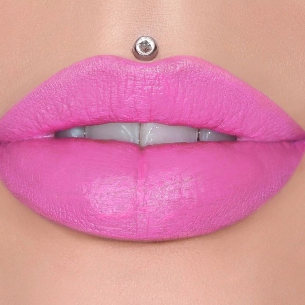NEW Jeffree Star Velvet Trap Matte Lipstick in Pink Messiah Bright Doll Pink